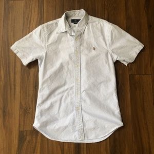 Short sleeve button down